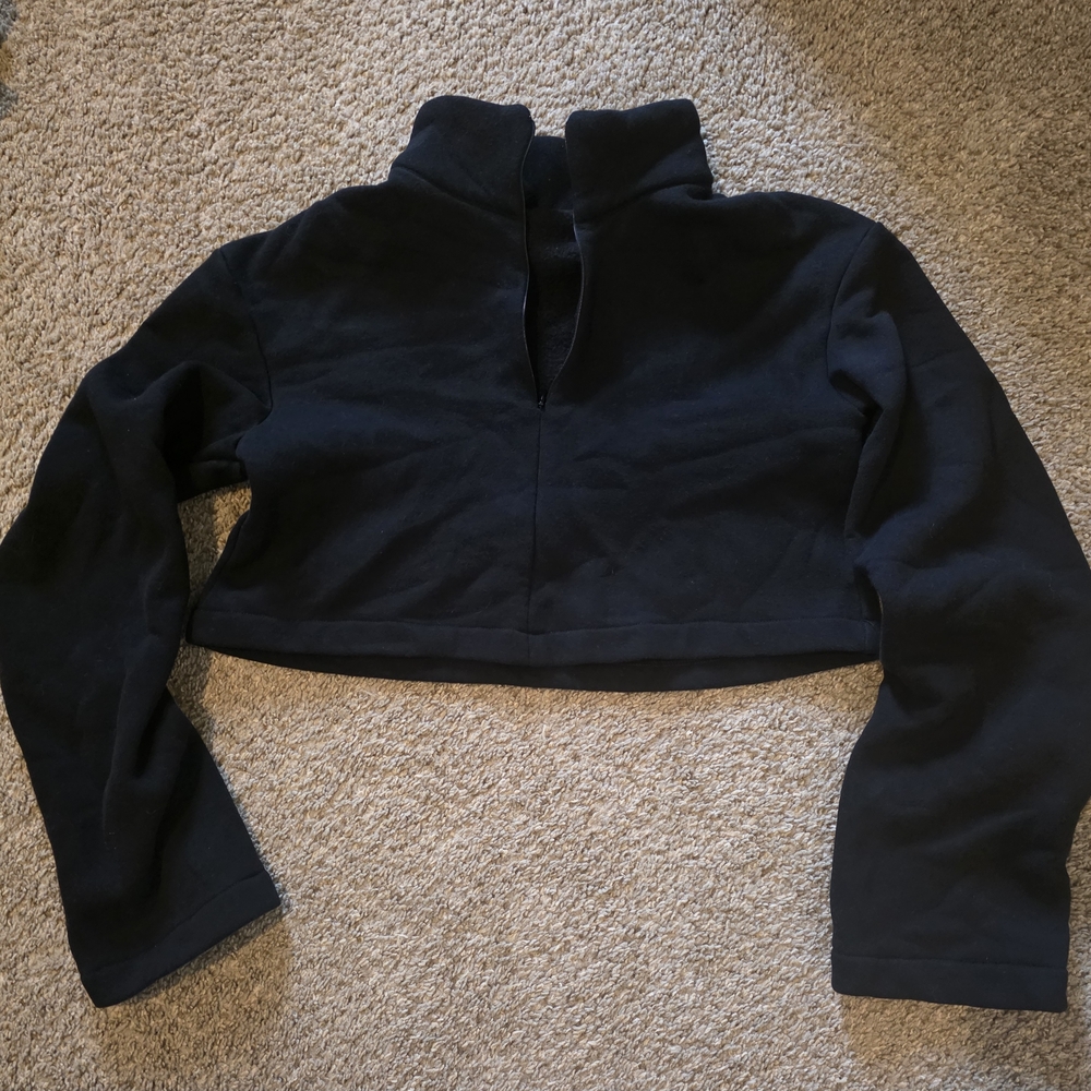 Women's Black Cropped Top Turtle Neck Pull Over Sweater